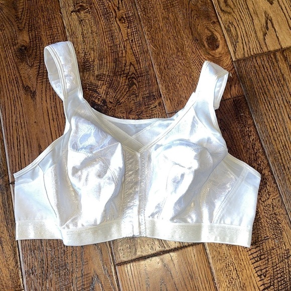 18 Hours Unlined Wireless Bra Size 36D - Picture 1 of 3